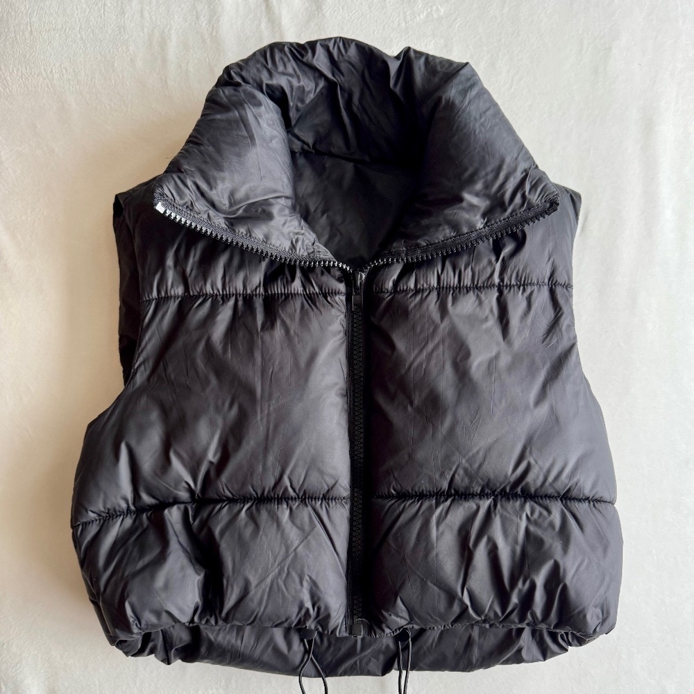 EUC Black Puffer Vest Size XS/S